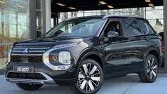 Gebruikt 2025 Mitsubishi Outlander P-HEV Edition SUV | € 54.890 (Eerlijke prijs)