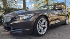 Bruin, metallic lak Gebruikt 2010 BMW Z4 Executive Cabriolet | € 23.500 (Goede deal)