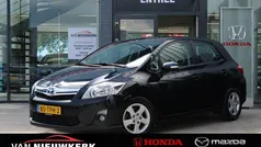 Zwart Gebruikt 2012 Toyota Auris Hybrid Business Edition Hatchback | € 9.400 (Goede deal)