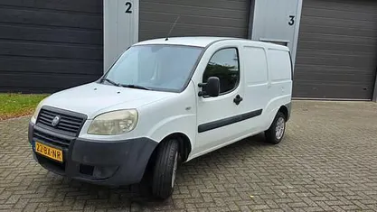Wit Gebruikt 2006 Fiat Doblò Basis MPV | € 1.800 (Eerlijke prijs)