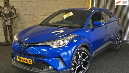 Gebruikt 2019 Toyota C-HR Style SUV | € 17.999 (Eerlijke prijs)