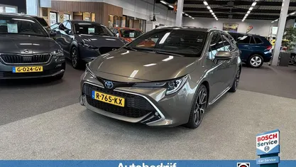 Groen Gebruikt 2020 Toyota Corolla Premium Stationwagen | € 22.900 (Eerlijke prijs)