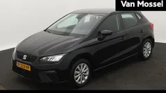 Zwart Gebruikt 2022 Seat Ibiza Style Hatchback | € 14.944 (Eerlijke prijs)