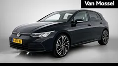 Zwart Gebruikt 2020 VW Golf VII Style Hatchback | € 22.900 (Eerlijke prijs)