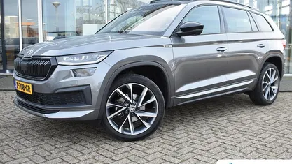 Grijs Gebruikt 2023 Skoda Kodiaq SportLine SUV | € 42.895 (Eerlijke prijs)