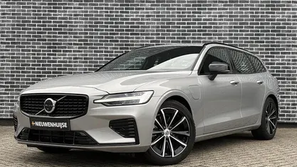 Occasion Volvo V60 Plus 350 PK (257 kW) 2025 Grijs Stationwagen