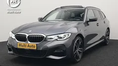 Grijs Gebruikt 2022 BMW 330 M Sport Stationwagen | € 35.880 (Eerlijke prijs)
