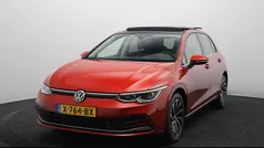 Gebruikt 2021 VW Golf VIII Style Hatchback | € 27.845 (Eerlijke prijs)