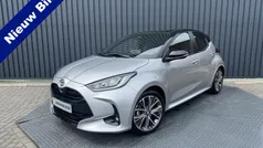 Grijs Nieuw 2024 Toyota Yaris Hybrid Executive Hatchback | € 28.950 (Eerlijke prijs)