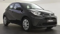 Zwart Gebruikt 2024 Toyota Aygo Play Hatchback | € 16.499 (Goede deal)