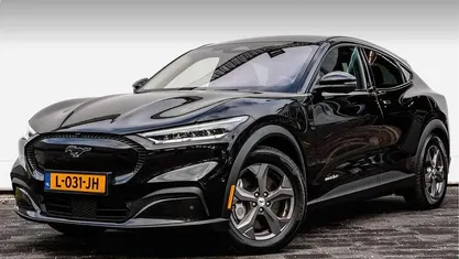 Zwart Occasion 2021 Ford Mustang Mach-E SUV | € 21.740 (Eerlijke prijs)