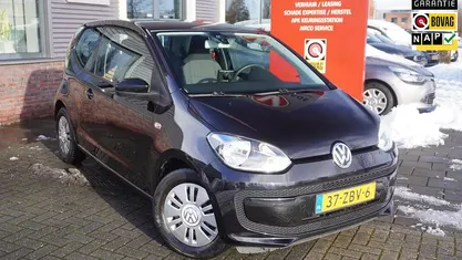 Zwart Gebruikt 2013 VW up! move up! Hatchback | € 8.445 (Eerlijke prijs)