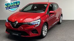 Rood Gebruikt 2020 Renault Clio V Intens Hatchback | € 14.595 (Eerlijke prijs)