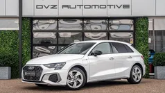 Wit Gebruikt 2021 Audi A3 Sportback e-tron S-Line Sedan | € 24.950 (Super prijs)