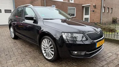 Occasion 2014 Skoda Octavia Business Line Stationwagen | € 5.750 (Eerlijke prijs)