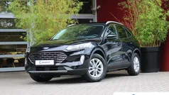 Zwart Gebruikt 2023 Ford Kuga Titanium SUV | € 29.895 (Eerlijke prijs)