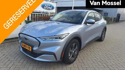 Gebruikt 2023 Ford Mustang Mach-E SUV | € 33.945 (Eerlijke prijs)