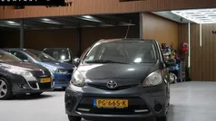 Grijs Gebruikt 2012 Toyota Aygo Hatchback | € 3.750 (Eerlijke prijs)