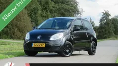 Zwart Gebruikt 2008 Renault Twingo Authentique Hatchback | € 1.840 (Eerlijke prijs)