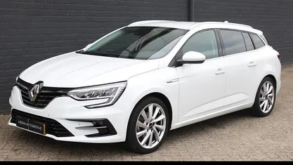 Occasion Renault Mégane GrandTour Intens 140 PK (102 kW) 2021 Wit Stationwagen