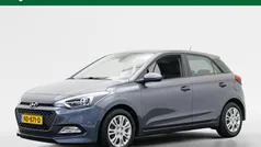 Grijs Gebruikt 2016 Hyundai i20 Hatchback | € 10.450 (Eerlijke prijs)