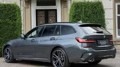 Grijs Gebruikt 2021 BMW 330 M Sport Stationwagen | € 37.940 (Eerlijke prijs)