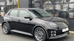 Gebruikt 2025 Renault R5 Night&Day Hatchback | € 26.400 (Eerlijke prijs)
