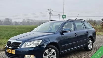 Occasion 2011 Skoda Octavia Ambition Stationwagen | € 1.750 (Eerlijke prijs)