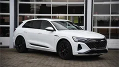 Wit Gebruikt 2023 Audi Q8 e-tron Comfort SUV | € 58.450 (Eerlijke prijs)