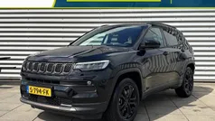 Zwart, metallic lak Gebruikt 2023 Jeep Compass SUV | € 29.935 (Eerlijke prijs)
