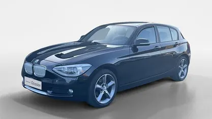 Zwart (metallic) Occasion 2012 BMW 116 Basis Hatchback | € 9.940 (Eerlijke prijs)