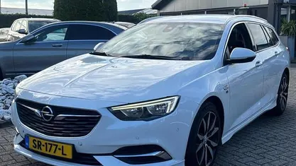 Wit Gebruikt 2017 Opel Insignia OPC Stationwagen | € 9.950 (Eerlijke prijs)