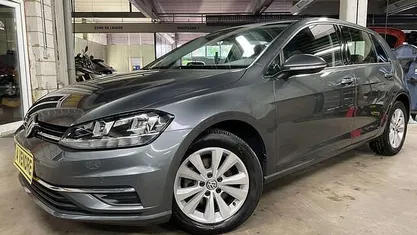Occasion 2018 VW Golf Comfortline Sedan | € 18.600 (Eerlijke prijs)