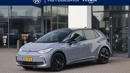 Grijs Gebruikt 2025 VW ID.3 Black Edition Hatchback | € 29.950 (Eerlijke prijs)