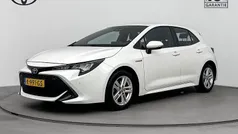 Wit Gebruikt 2021 Toyota Corolla Business Edition Hatchback | € 18.445 (Eerlijke prijs)