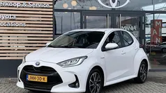 Gebruikt 2021 Toyota Yaris Edition Hatchback | € 20.450 (Eerlijke prijs)
