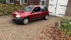 Rood Gebruikt 1999 Renault Clio II Hatchback | € 1.995 (Eerlijke prijs)