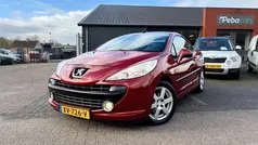 Rood Gebruikt 2007 Peugeot 207 CC Cabriolet | € 2.650 (Eerlijke prijs)