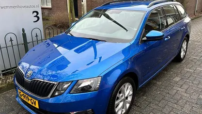 Occasion Skoda Octavia Business Line 2019 Blauw Stationwagen