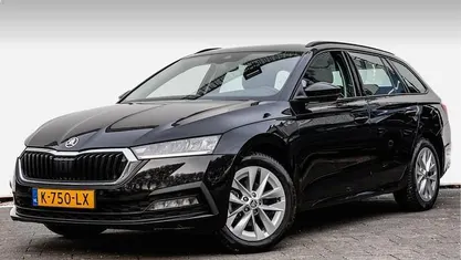 Gebruikt 2021 Skoda Octavia Business Line Stationwagen | € 14.850 (Eerlijke prijs)