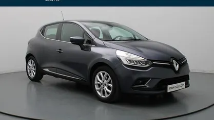 Grijs metallic Gebruikt 2017 Renault Clio IV Intens Hatchback | € 10.490 (Eerlijke prijs)