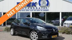 Zwart Gebruikt 2017 Renault Clio IV Zen Hatchback | € 7.945 (Eerlijke prijs)