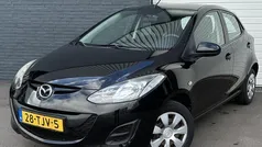 Zwart Gebruikt 2012 Mazda 2 Hatchback | € 2.750 (Eerlijke prijs)