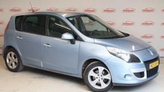 Hatchback Gebruikt 2010 Renault Scénic III Dynamique MPV | € 5.950 (Eerlijke prijs)
