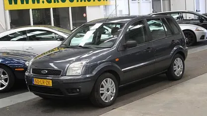 Grijs Gebruikt 2003 Ford Fusion MPV | € 1.944 (Eerlijke prijs)