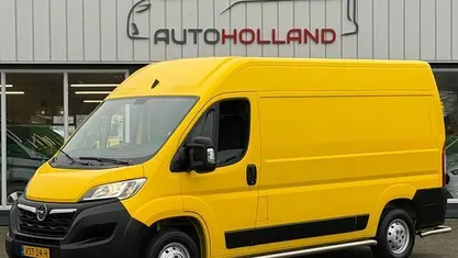 Occasion Opel Movano 120 PK (88 kW) 2022 Geel Van