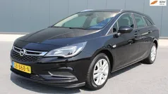 Zwart Gebruikt 2018 Opel Astra Business Stationwagen | € 5.950 (Eerlijke prijs)