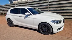 Wit Gebruikt 2016 BMW 118 Executive Hatchback | € 14.450 (Goede deal)