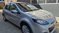 Gebruikt 2011 Renault Clio II Collection Hatchback | € 1.250 (Super prijs)