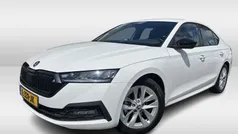 Wit Gebruikt 2021 Skoda Octavia Business Line Hatchback | € 20.450 (Goede deal)